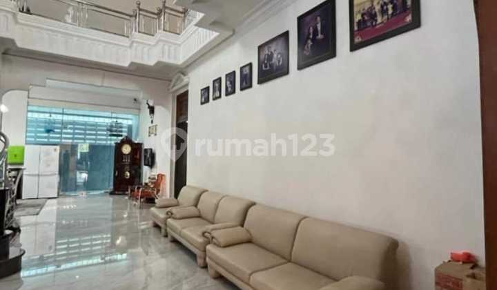 Rumah Tinggal Cantik Poollokasi Gubeng Surabaya 2