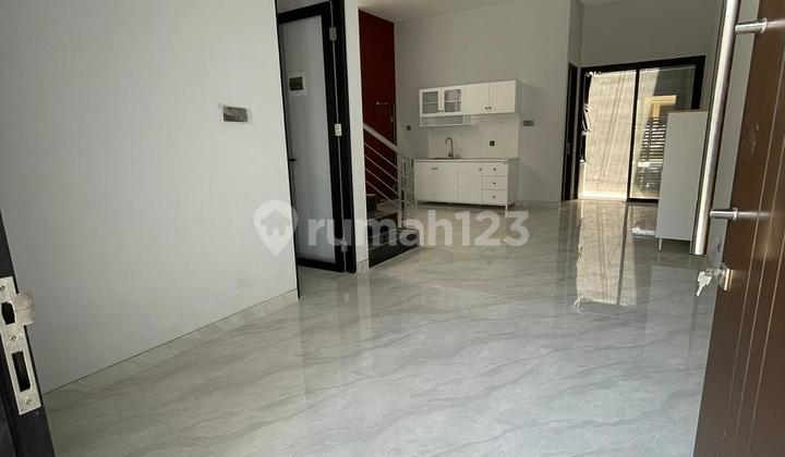 For Sale New Ready-to-Occupy House**Location Sutorejo Timur Mulyorejo Surabaya* 2