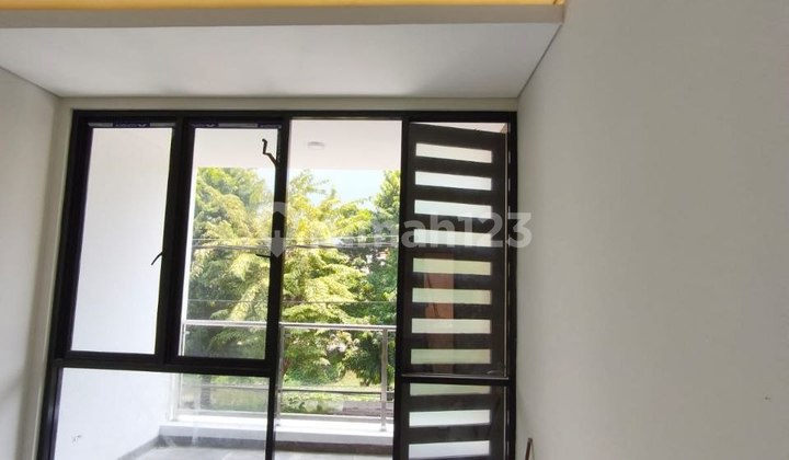 Rumah Baru Manyar Surabaya Dkt Bbrapa.kampus