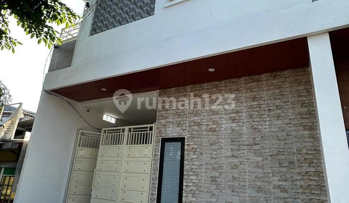 Buy Now Get Profit Income! 2-Story Boarding Business House - Fully Furnished, Fully Occupied. Location: Bogangin - Kedurus, Surabaya.