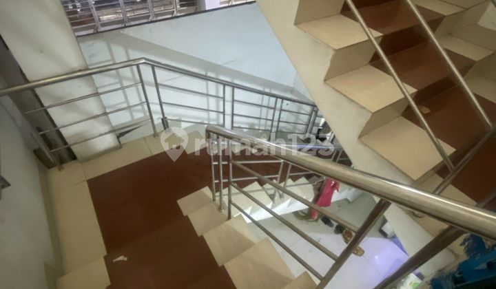 Dijual Cepat! Cocok untuk Tempat Usaha! Rumah Muara Karang Dijual Cepat! Cocok untuk Tempat Usaha! Rumah Muara Karang