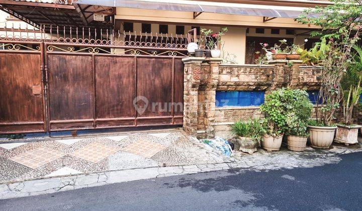 Di jual Rumah bagus 2 Lantai SHM di Slipi siap huni 1