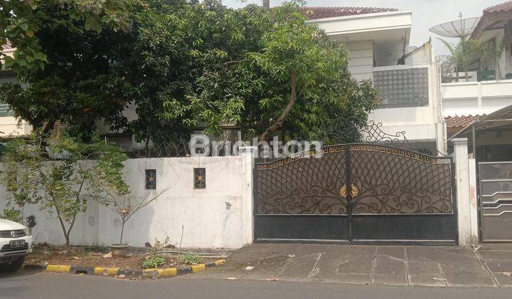 RUMAH MEWAH 2 LANTAI INTERCON HITUNG TANAH AJA STRATEGIS JAKARTA BARAT 2