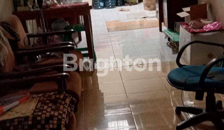 RUMAH STRATEGIS MURAH HITUNG TANAH AJA DEKAT PASAR  CILEDUG 2