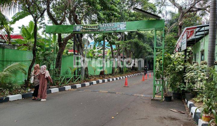 RUMAH KEBON  JERUK DI BELAKANG POM BENSIN KODAM JAYA KEBON JERUK JAKARTA BARAT 2