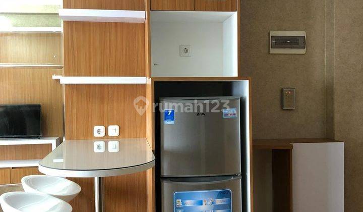 ruang makan sewa apartemen 2br dekat mall