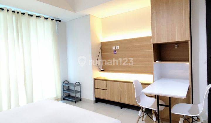 ruang makan sewa apartemen studio full furnished