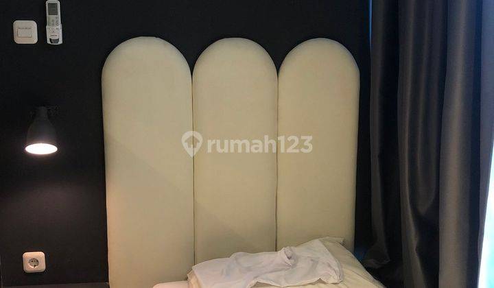 kamar tidur sewa apartemen 2br free shuttle