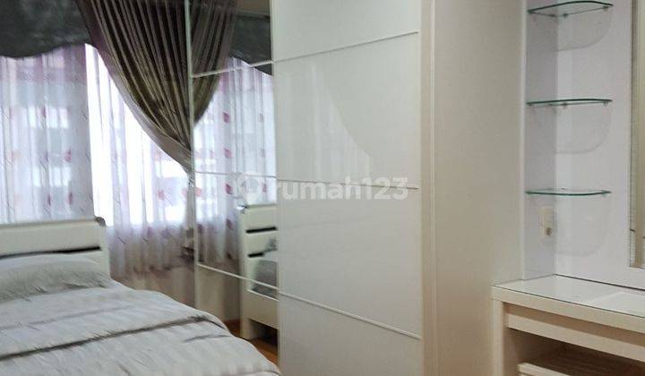 kamar tidur sewa apartemen 3br full furnished
