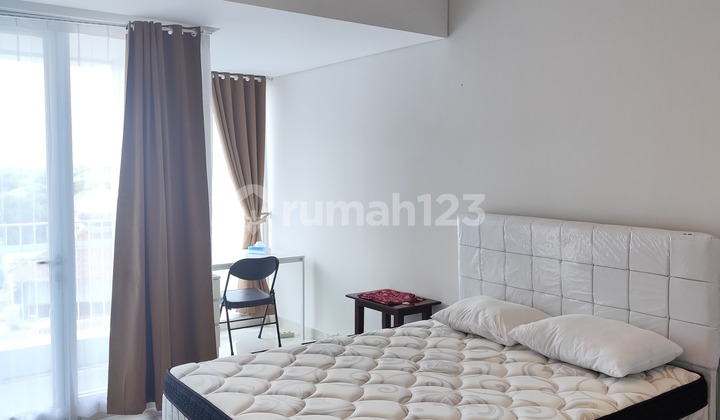 kamar tidur sewa apartemen the aspen peak