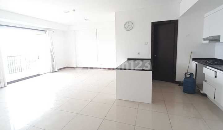 Sewa MURAH Apartment Aspen Residence 3 BR Bagus Semi Furnished