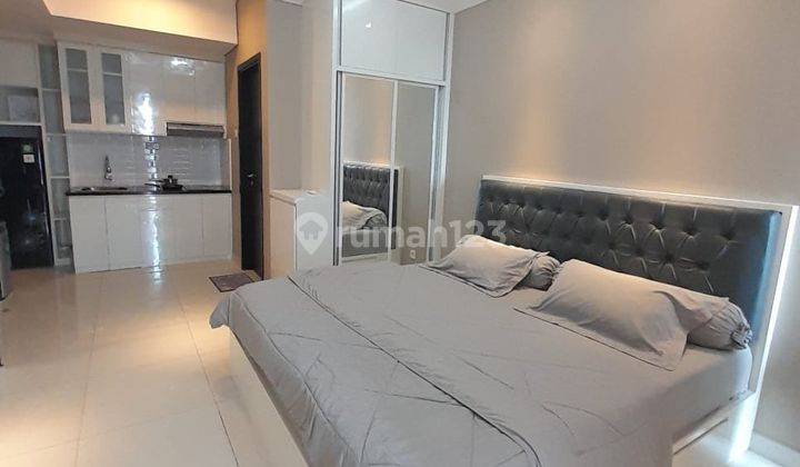 kamar tidur sewa apartemen studio siap huni