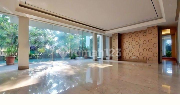 Dijual Rumah Luxury Semi Furnished Senopati, Jakarta Selatan 2