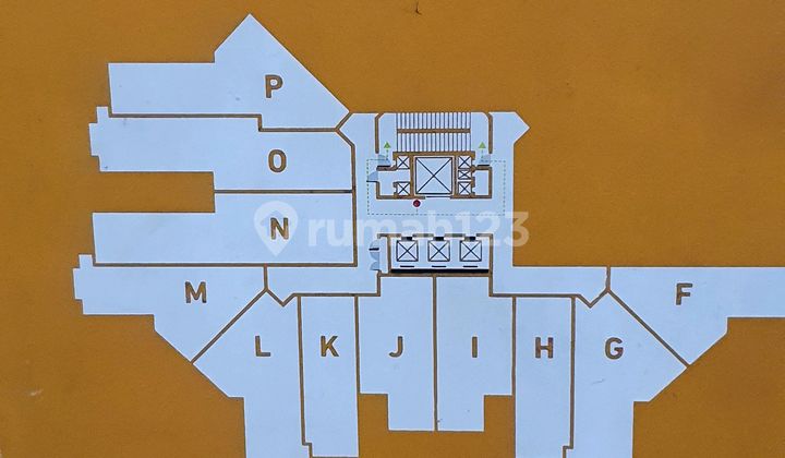 For Rent Beautiful Comfortable Ready-to-Occupy Apartment Capilano 3 Bedrooms Furnished Renovated 1