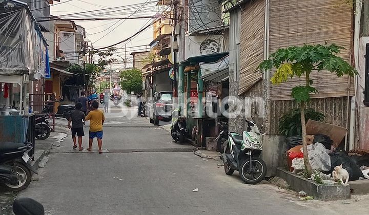 For Sale 2-Story House 8 m Wide 2 Car Row Sunter North Jakarta 2