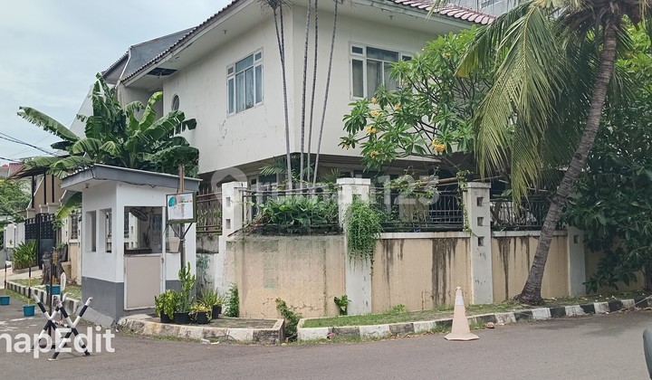 Jual Rumah 2,5 Lantai Pulomas Jakarta Timur Jual Rumah 2,5 Lantai Pulomas Jakarta Timur