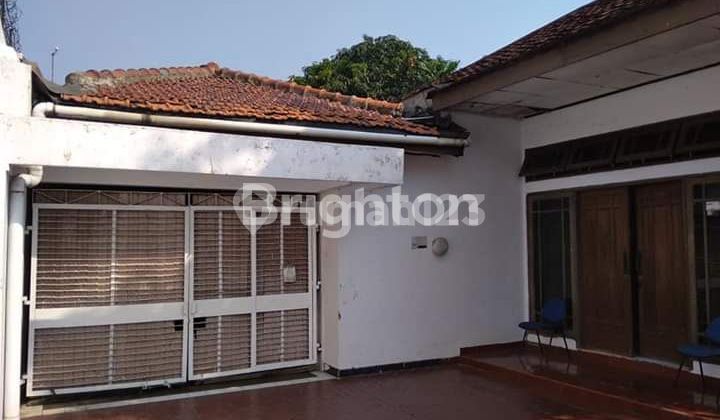 TEAK HOUSE PULOGADUNG EAST JAKARTA 2