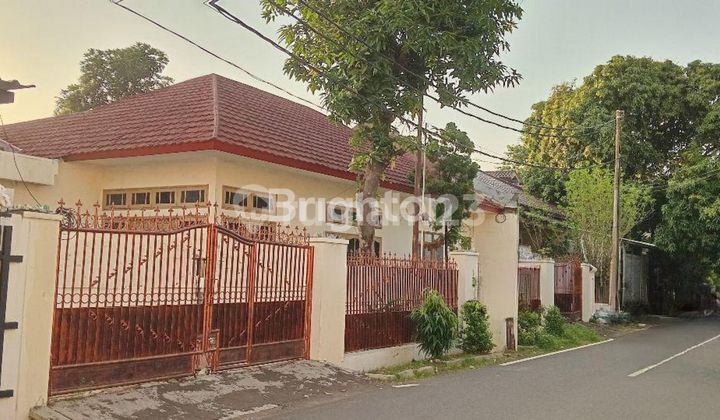 RUMAH JATI PULOGADUNG JAKARTA TIMUR