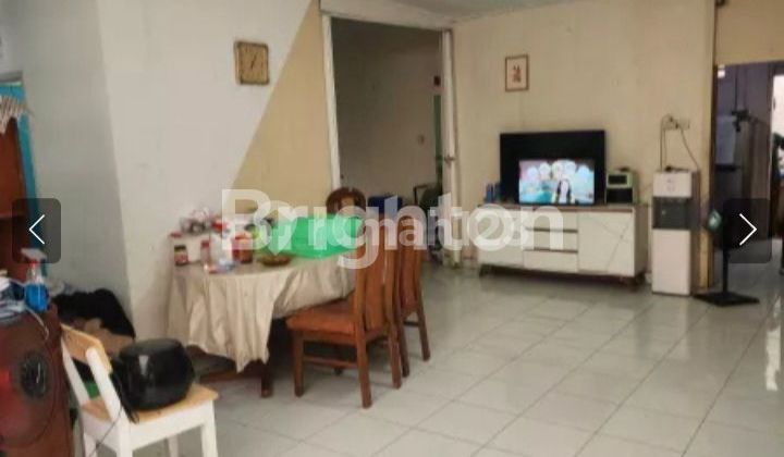 Spacious House in Rawamangun, East Jakarta 2