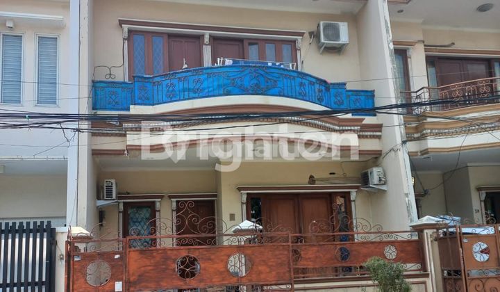 For Sale 2.5-Story House in Sunter Agung, North Jakarta