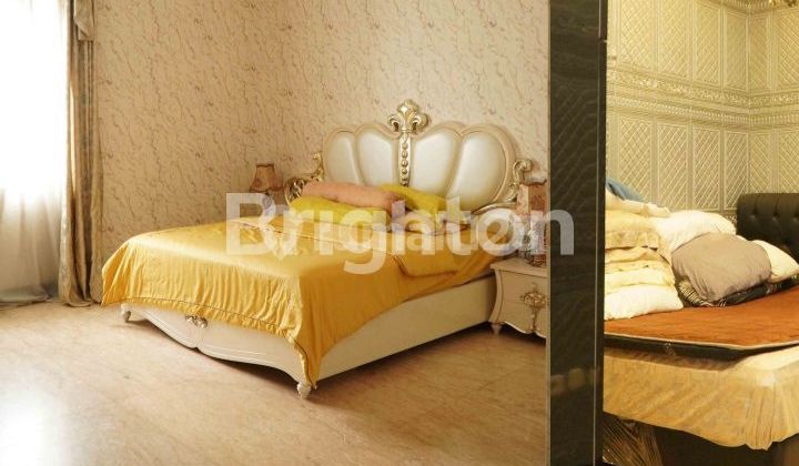 For Sale Luxury 2-Story Billy Moon House in Duren Sawit, East Jakarta 2