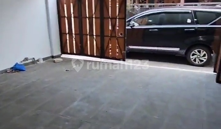 Rumah Mewah 2 Lantai Lt 90 M2 4 Kt SHM Duren Sawit (Harga Promo)!