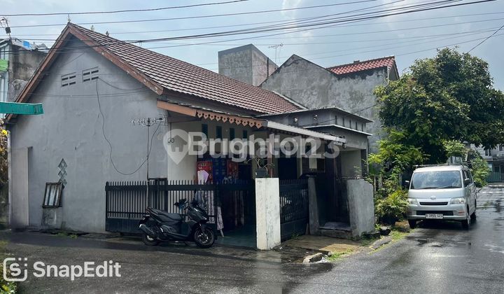 Rumah luas Posisi Hook di kayu Putih, Jakarta Timur