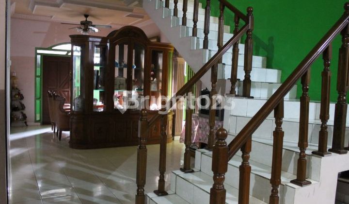 Turun Harga!!!Jual Rumah Strategis  2 Lantai Kemayoran (Serdang) Jakarta Pusat Cocok Untuk Usaha 2