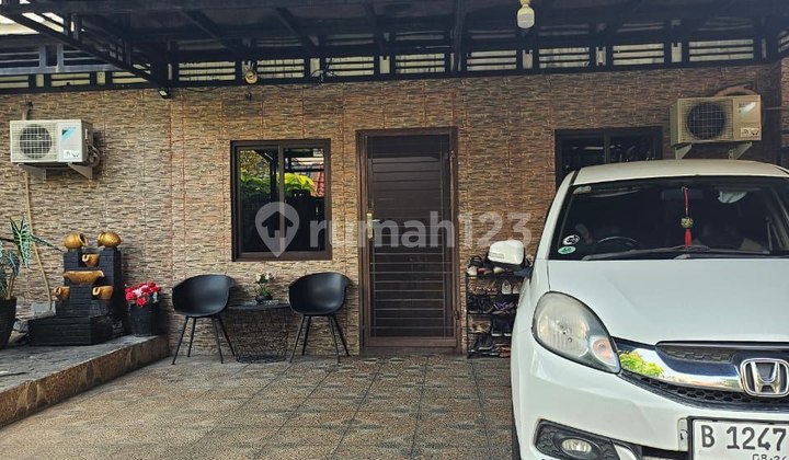 Price Drop!!!!! Nice 1.5-Story House with SHM (Certificate of Land Rights) Citra 1 Extension, Kalideres, West Jakarta 2