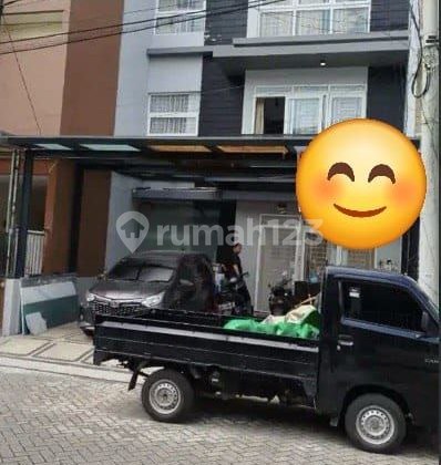 Rumah 3 Lantai SHM Taman Surya Kalideres Jakarta Barat