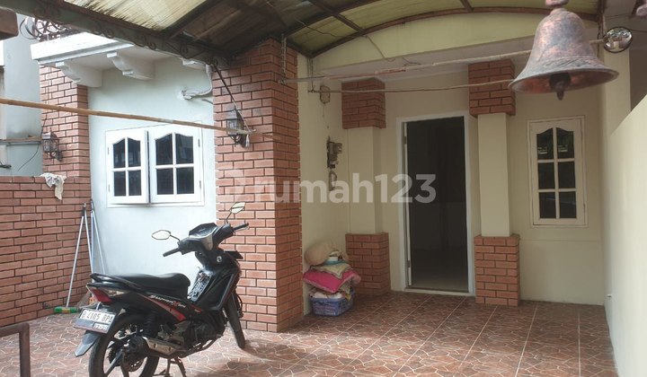 For Sale Fast 2-Story House with SHM in Citra 2 Extension Kalideres West Jakarta