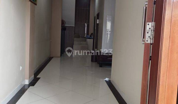 foto lainnya rumah 3 lantai full furnish