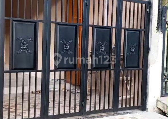 tampak depan dijual ruko 1 lantai permata