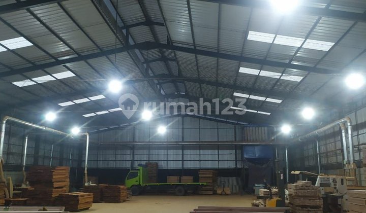 For Sale: Ready-to-Use Warehouse, 1325 m2, SHM Certificate, Curug, Tangerang, Banten. For Sale: Ready-to-Use Warehouse, 1325 m2, SHM Certificate, Curug, Tangerang, Banten.
