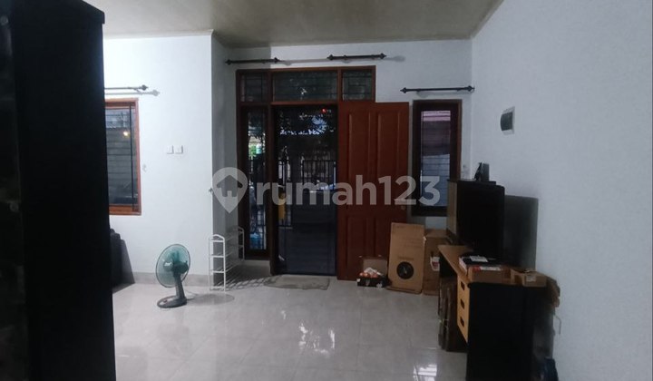 Dijual Rumah Bagus 2 Lantai di Mutiara Taman Palem Cengkareng Jakarta Barat Dijual Rumah Bagus 2 Lantai di Mutiara Taman Palem Cengkareng Jakarta Barat