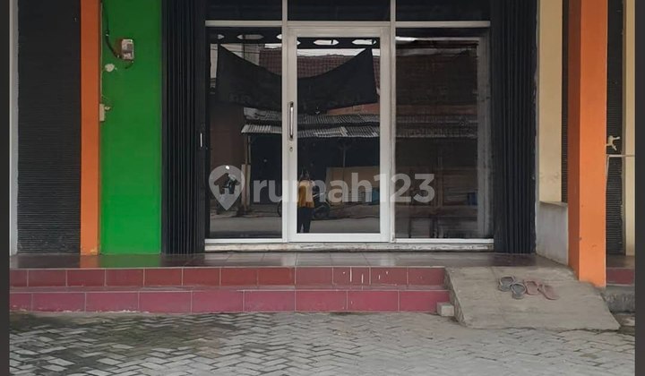 For Quick Sale: 2-Story Shop House with SHM in Permata Tangerang Regency, Banten