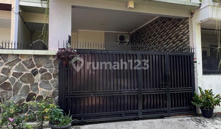 Rumah Bagus Semi Furnished 2 Lantai SHM Cengkareng Timur Jakarta Barat