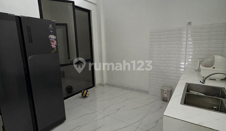 For Sale Quickly Good 2-Story House Suvarna Cikupa Tangerang Banten 2