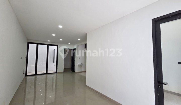 Dijual Rumah Baru 3 Lantai Full SHM Siap Huni di Citra Garden 5 Kalideres Jakarta Barat 2