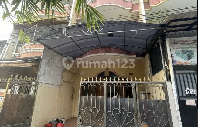 Rumah 2 Lantai SHM Jelambar Utama Jakarta Barat