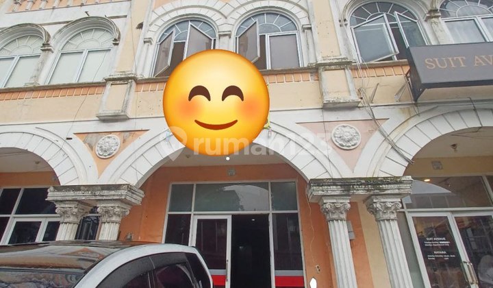 Alicante Boulevard 3-Storey Shop House, Gading Serpong, Tangerang Alicante Boulevard 3-Storey Shop House, Gading Serpong, Tangerang