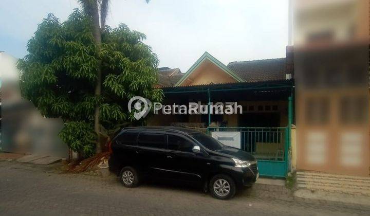 Villa Jalan Boulevard Timur Komplek Cemara Asri Jalan Jambu 1