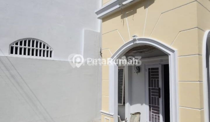 VILLA JALAN SETIA LUHUR KOMPLEK MILLENIUM ANGGREK DAERAH RINGROAD DEKAT ASRAMA 