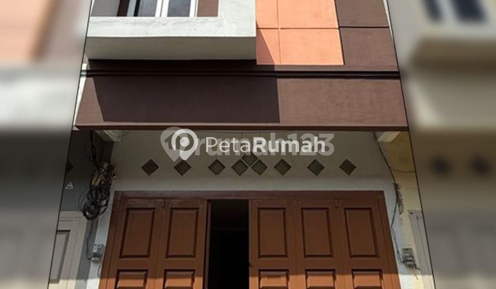 DISEWA TOWNHOUSE JALAN RAHMADSYAH KOMPLEK JAPARIS TOWNHOUSE-MEDAN AREA DISEWA TOWNHOUSE JALAN RAHMADSYAH KOMPLEK JAPARIS TOWNHOUSE-MEDAN AREA