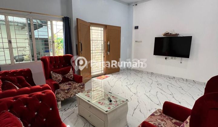 DIJUAL VILLA JALAN BRIGJEND KATAMSO GANG SAEDAH-MEDAN JOHOR