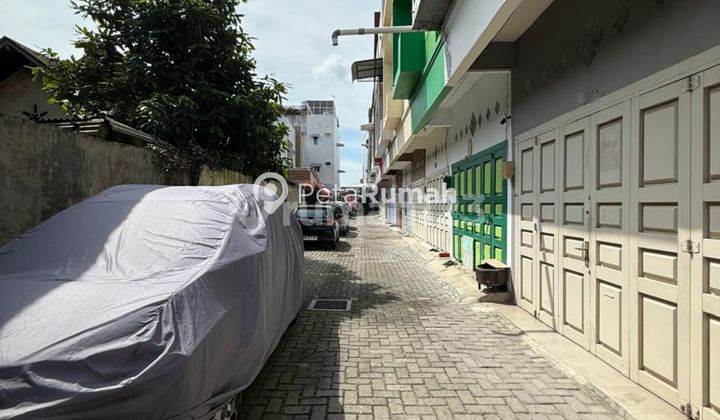 DISEWA TOWNHOUSE JALAN RAHMADSYAH KOMPLEK JAPARIS TOWNHOUSE-MEDAN AREA  2