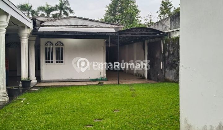 FOR SALE VILLA ON SEI MUSI STREET - MEDAN SUNGGAL AREA