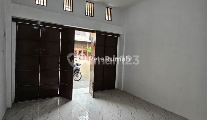Dijual Townhouse Jalan Pasar 3 - Daerah Krakatau 2