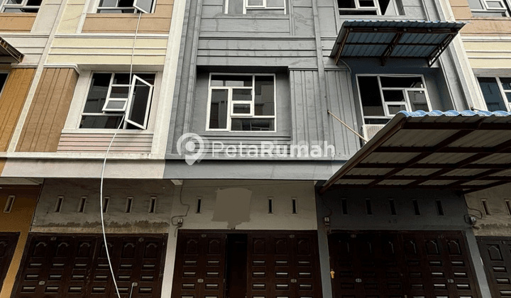 Townhouse Jalan Sunggal Komplek Sunggal Point 1