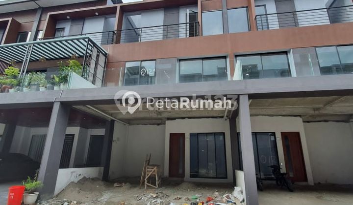 VILLA JALAN GAPERTA UJUNG KOMPLEK GIVENCY ONE DAERAH KAMPUNG LALANG DEKAT KELAMBIR 5 VILLA JALAN GAPERTA UJUNG KOMPLEK GIVENCY ONE DAERAH KAMPUNG LALANG DEKAT KELAMBIR 5
